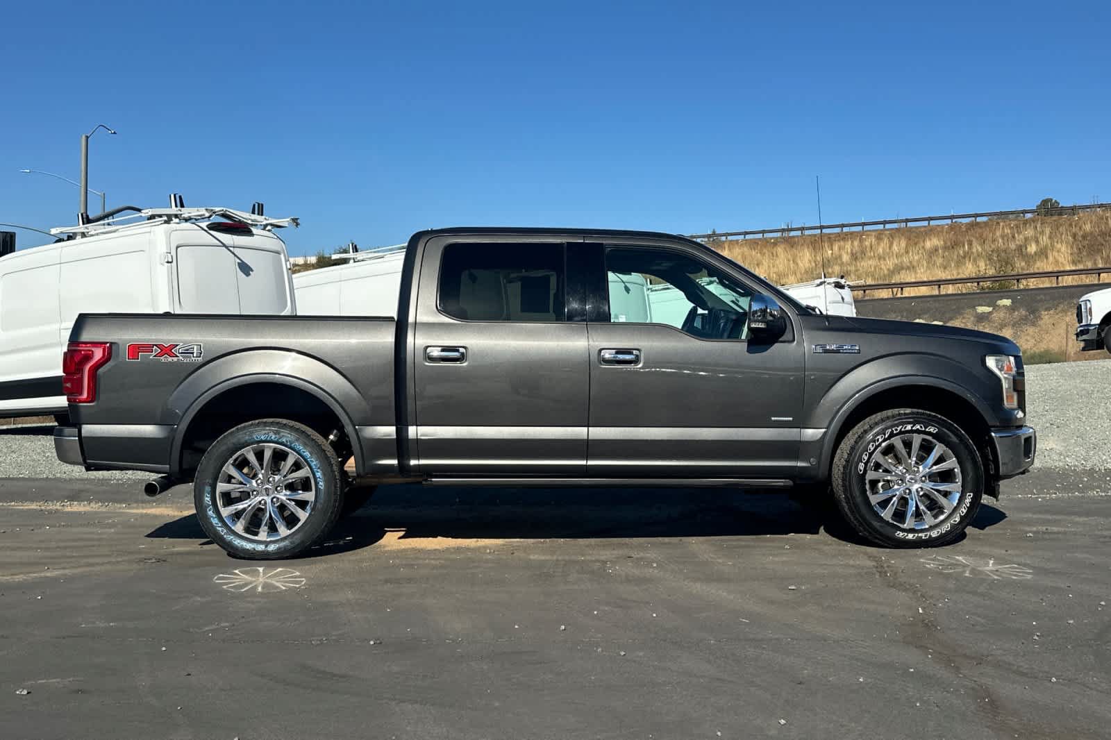 Used 2015 Ford F150 Lariat w/ Equipment Group 502A Luxury AWD/4WD image 3