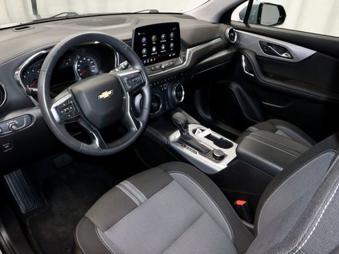 Used 2025 Chevrolet Blazer LT FWD image 25
