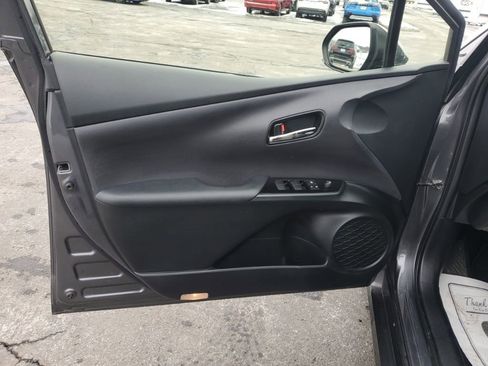 Used 2021 Toyota Prius LE image 23