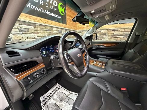 Used 2019 Cadillac Escalade ESV 4WD image 7
