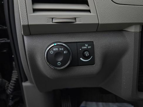 Used 2012 Chevrolet Traverse LT image 16