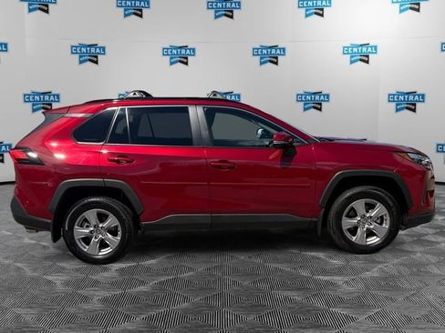 Used 2025 Toyota RAV4 XLE AWD/4WD image 6