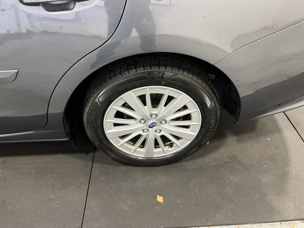 Used 2018 Subaru Impreza 2.0i Premium AWD/4WD image 33