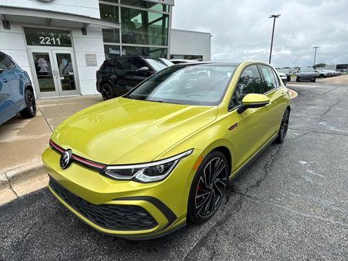 Used 2022 Volkswagen GTI Autobahn FWD image 2