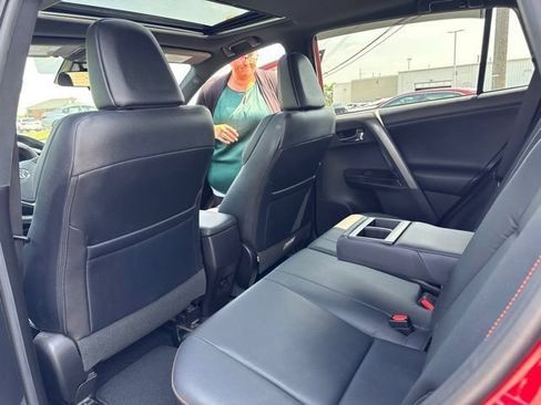 Used 2017 Toyota RAV4 SE w/ Advanced Technology Package AWD/4WD image 14