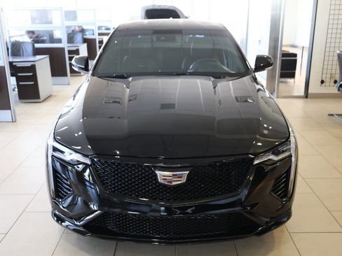 Used 2021 Cadillac CT4 V w/ Technology Package AWD/4WD image 5