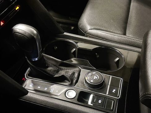 Used 2018 Volkswagen Atlas SEL image 19