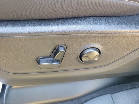 Used 2025 RAM 1500 Laramie w/ Sport Appearance Package AWD/4WD image 12