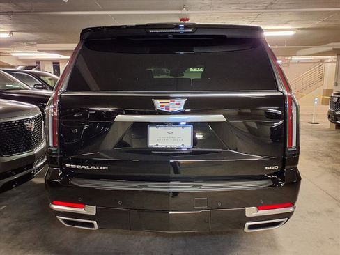 Used 2026 Cadillac Escalade 4WD image 9