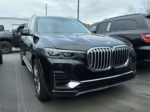 Used 2020 BMW X7 xDrive40i w/ Cold Weather Package image 3