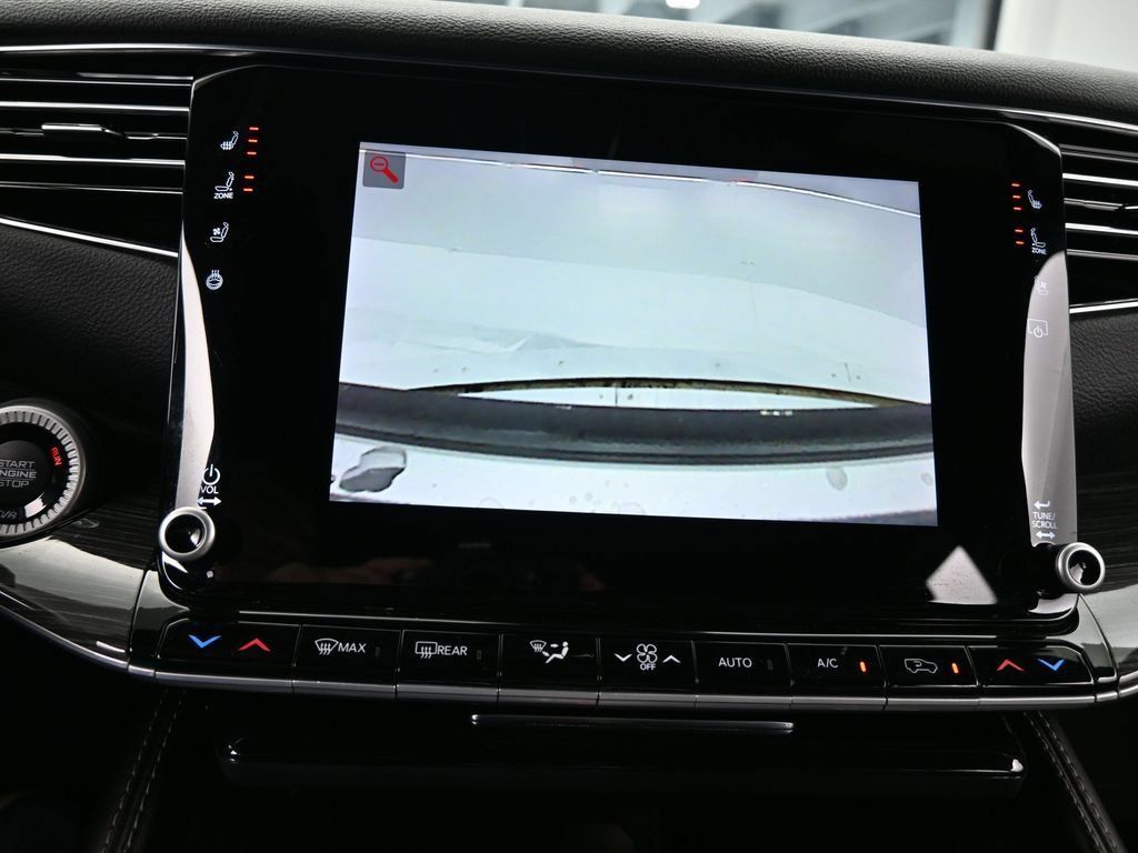 Used 2022 Jeep Wagoneer Series II RWD image 21