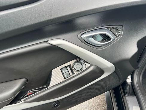 Used 2019 Chevrolet Camaro SS image 16