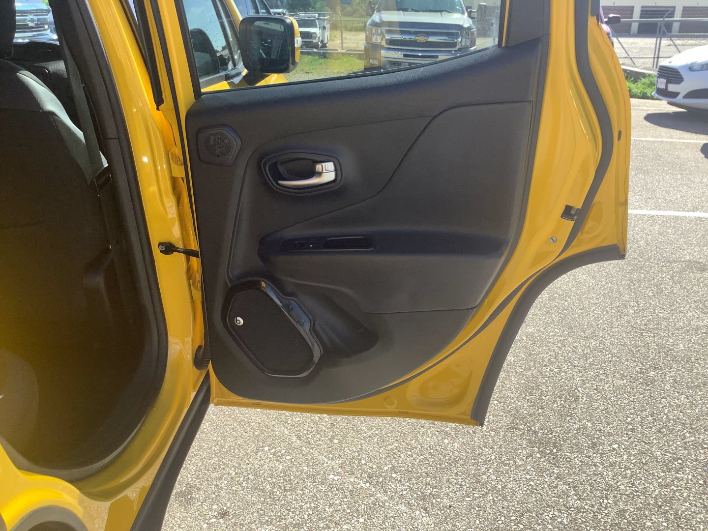 Used 2017 Jeep Renegade Altitude AWD/4WD image 15