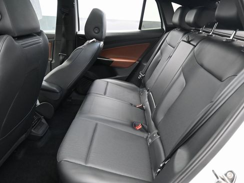 Used 2022 Volkswagen ID.4 Pro S image 29