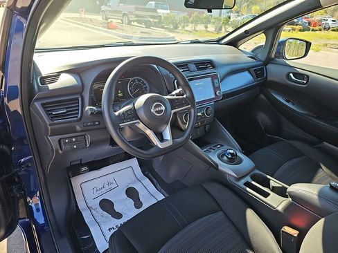Used 2024 Nissan Leaf S image 19