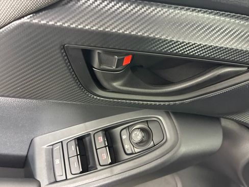 Used 2025 Subaru Crosstrek 2.0i Premium image 13