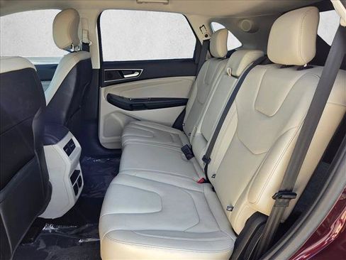 Used 2017 Ford Edge Titanium w/ Technology Package FWD image 25