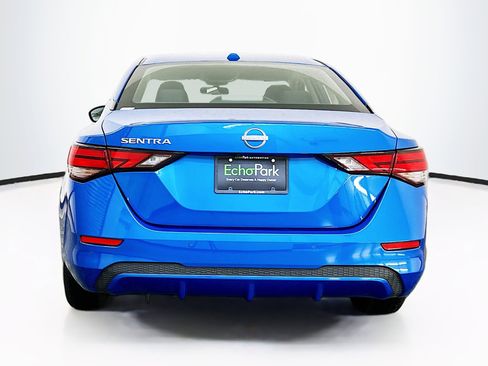 Used 2025 Nissan Sentra SV FWD image 7