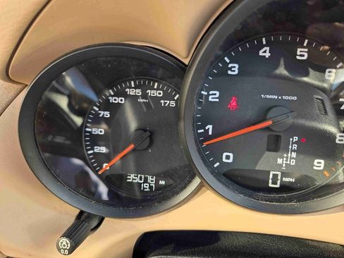 Used 2013 Porsche Boxster image 21