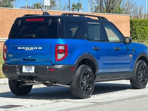 Used 2025 Ford Bronco Sport Badlands AWD/4WD image 4