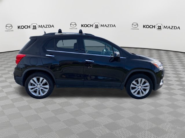 Used 2017 Chevrolet Trax Premier AWD/4WD image 16