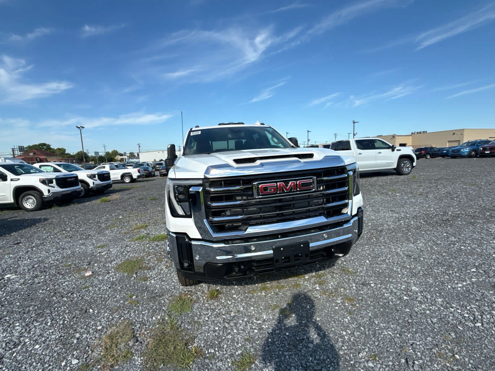 New 2026 GMC Sierra 3500 SLT w/ SLT Premium Package AWD/4WD image 27
