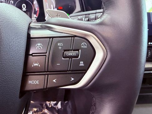 Certified 2025 Lexus NX 250 FWD w/ Premium Package image 23