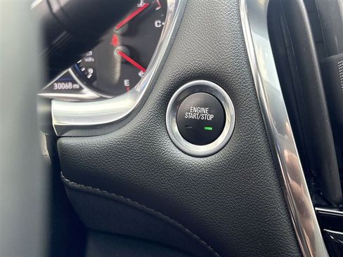 Certified 2023 Chevrolet Traverse High Country FWD image 17