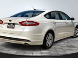 Used 2016 Ford Fusion SE image 2