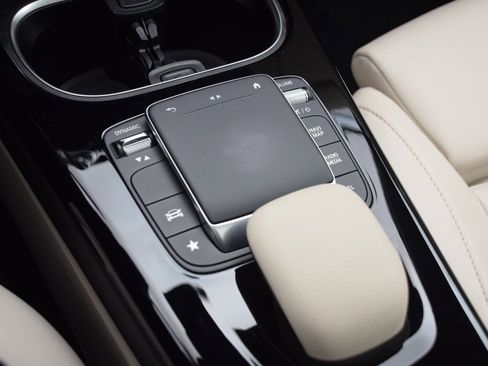 Used 2023 Mercedes-Benz CLA 250 CLA 250 image 29