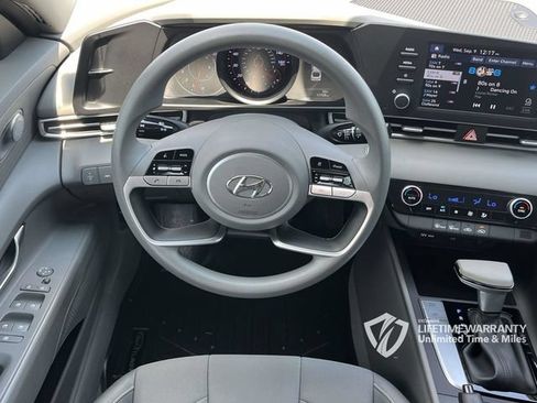 Certified 2023 Hyundai Elantra SEL FWD image 20