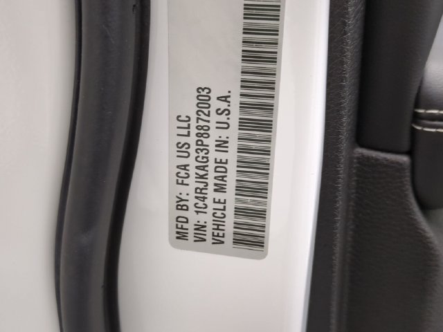 Certified 2023 Jeep Grand Cherokee L Laredo AWD/4WD image 29