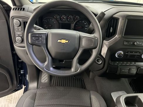 Used 2023 Chevrolet Silverado 1500 Custom image 19