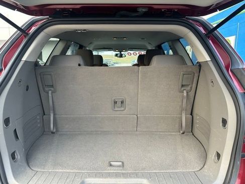 Used 2016 Chevrolet Traverse LT w/ Style and Technology Package image 15