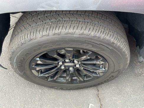 Used 2022 GMC Canyon Elevation w/ Elevation Premium Package image 8