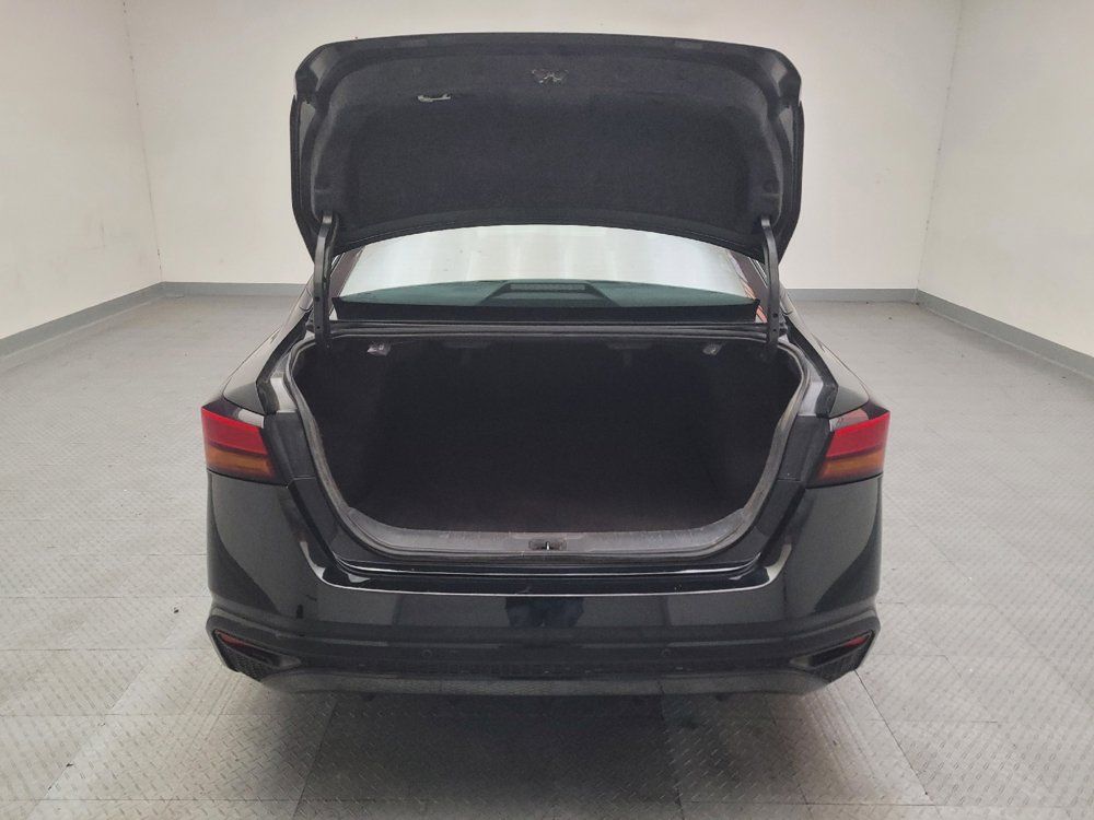 Used 2025 Nissan Altima 2.5 SV FWD image 29
