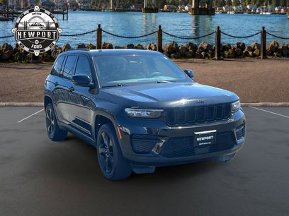 Used 2023 Jeep Grand Cherokee Altitude