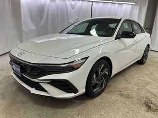 Used 2025 Hyundai Elantra Sport video 1