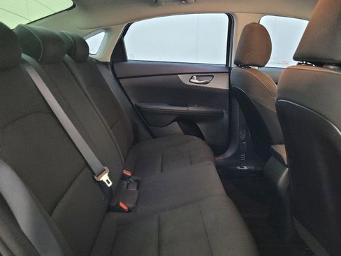 Used 2020 Kia Forte LXS FWD image 19