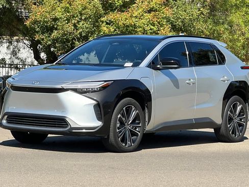 Certified 2023 Toyota bZ4X AWD image 8