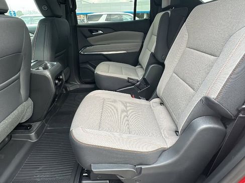New 2026 Chevrolet Traverse LT w/ Sun and Wheel Package image 15