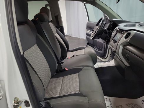 Used 2016 Toyota Tundra SR5 image 21