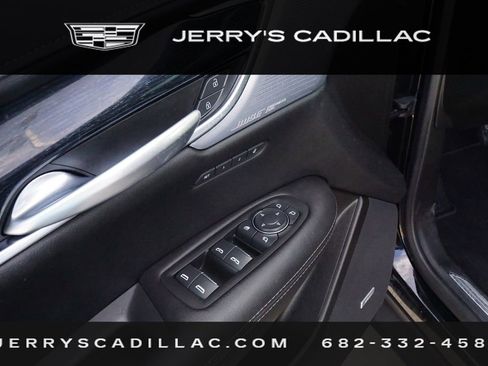 Certified 2025 Cadillac XT5 Premium Luxury image 16