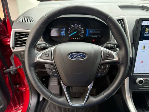 Used 2023 Ford Edge SEL w/ Convenience Package AWD/4WD image 2