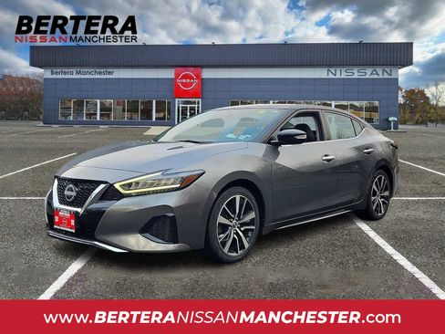 Used 2023 Nissan Maxima SV w/ Floor Mat Group image 1