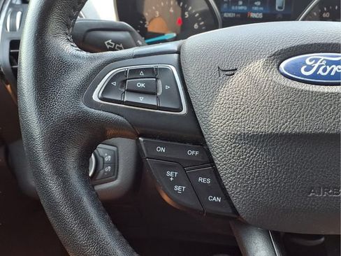 Used 2018 Ford Escape Titanium FWD image 13
