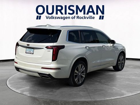 Used 2022 Cadillac XT6 Premium Luxury w/ Technology Package AWD/4WD image 6