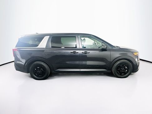 Used 2026 Kia Carnival FWD image 10