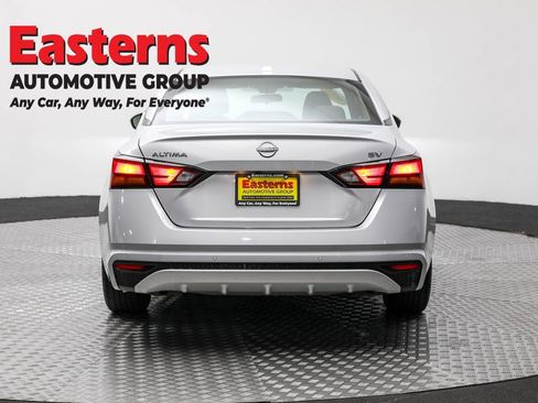 Used 2023 Nissan Altima 2.5 SV image 6