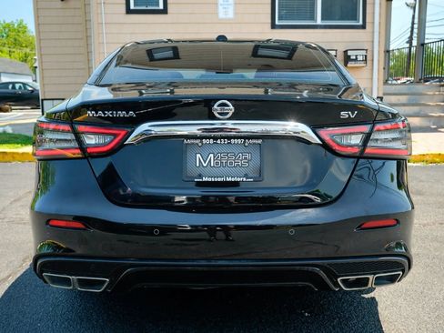 Used 2022 Nissan Maxima SV w/ Floor Mat Group FWD image 6